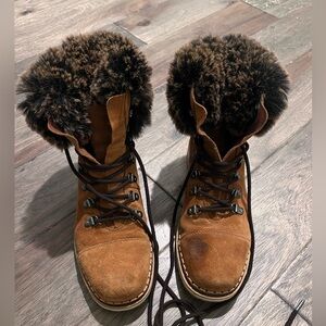 Same Edelman Faux Fur Trim Brown Suede Lace-Up Winter Boots